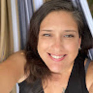 Meet your Posher, Mia